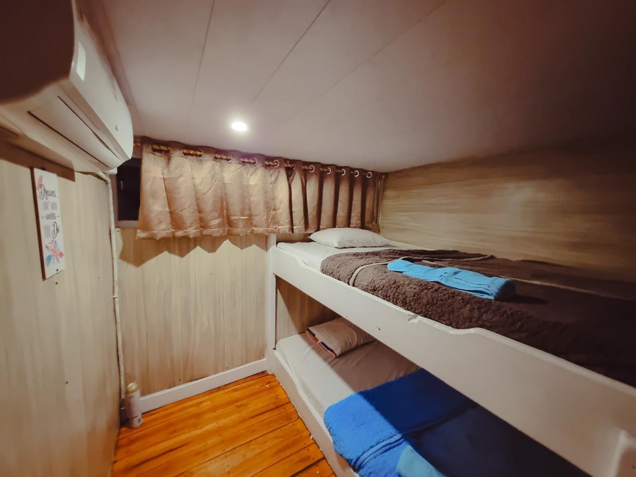 cabin bunk bed 2 person